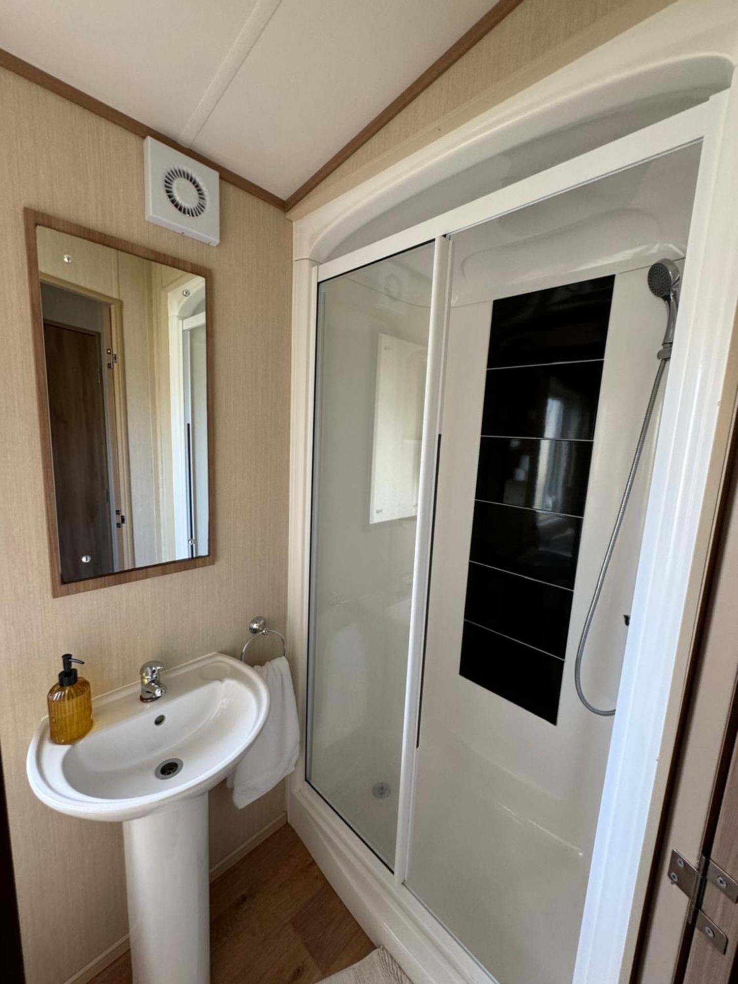 Hot Tub Retreat At Tattershall Lakes 外观 照片