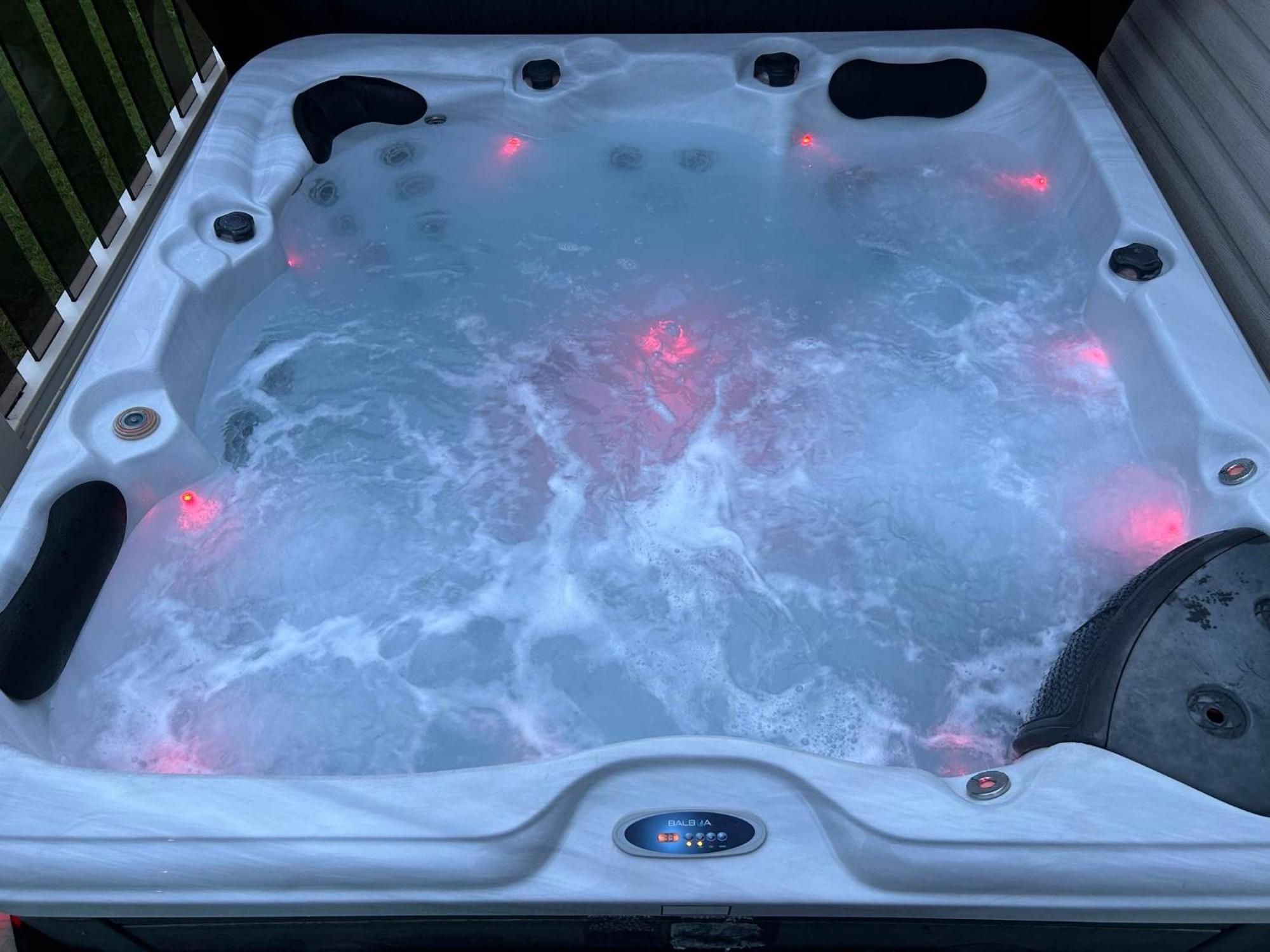 Hot Tub Retreat At Tattershall Lakes 外观 照片