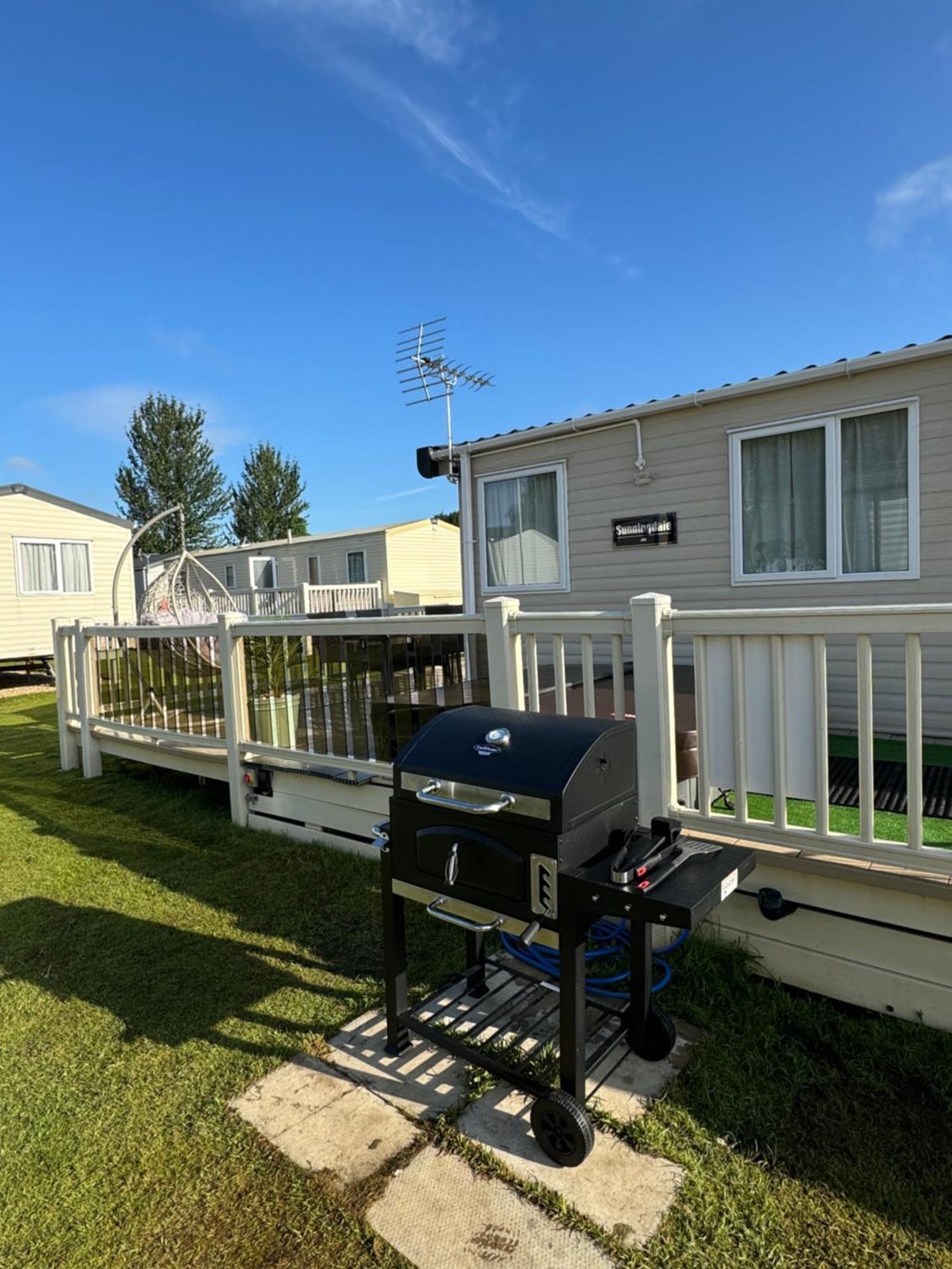 Hot Tub Retreat At Tattershall Lakes 外观 照片