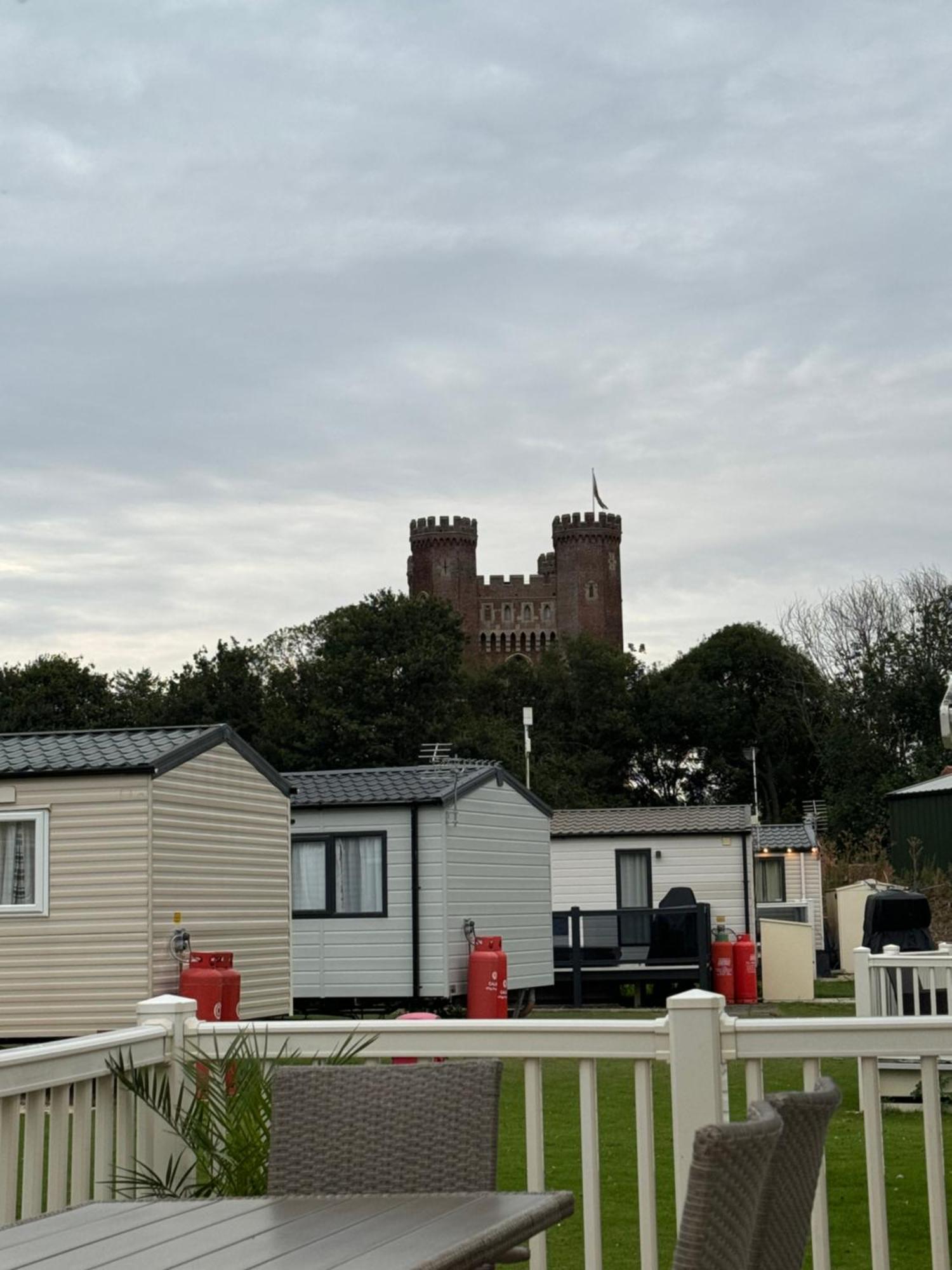Hot Tub Retreat At Tattershall Lakes 外观 照片