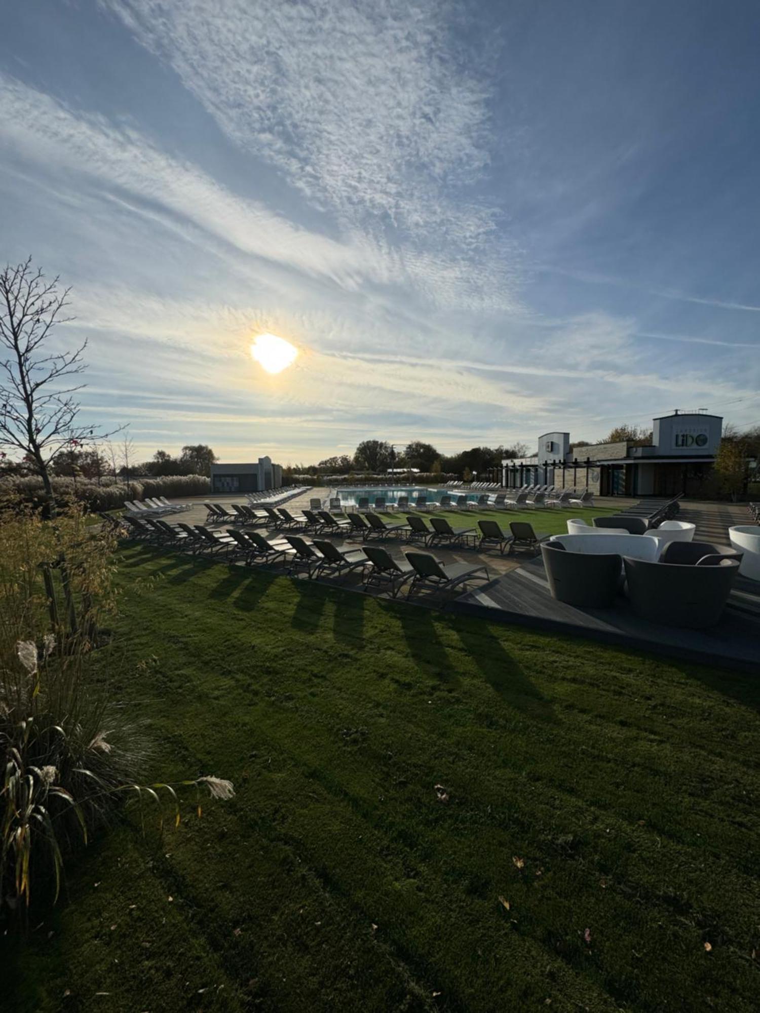Hot Tub Retreat At Tattershall Lakes 外观 照片